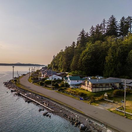 Alert Bay Lodge エクステリア 写真