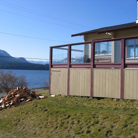 Alert Bay Lodge エクステリア 写真