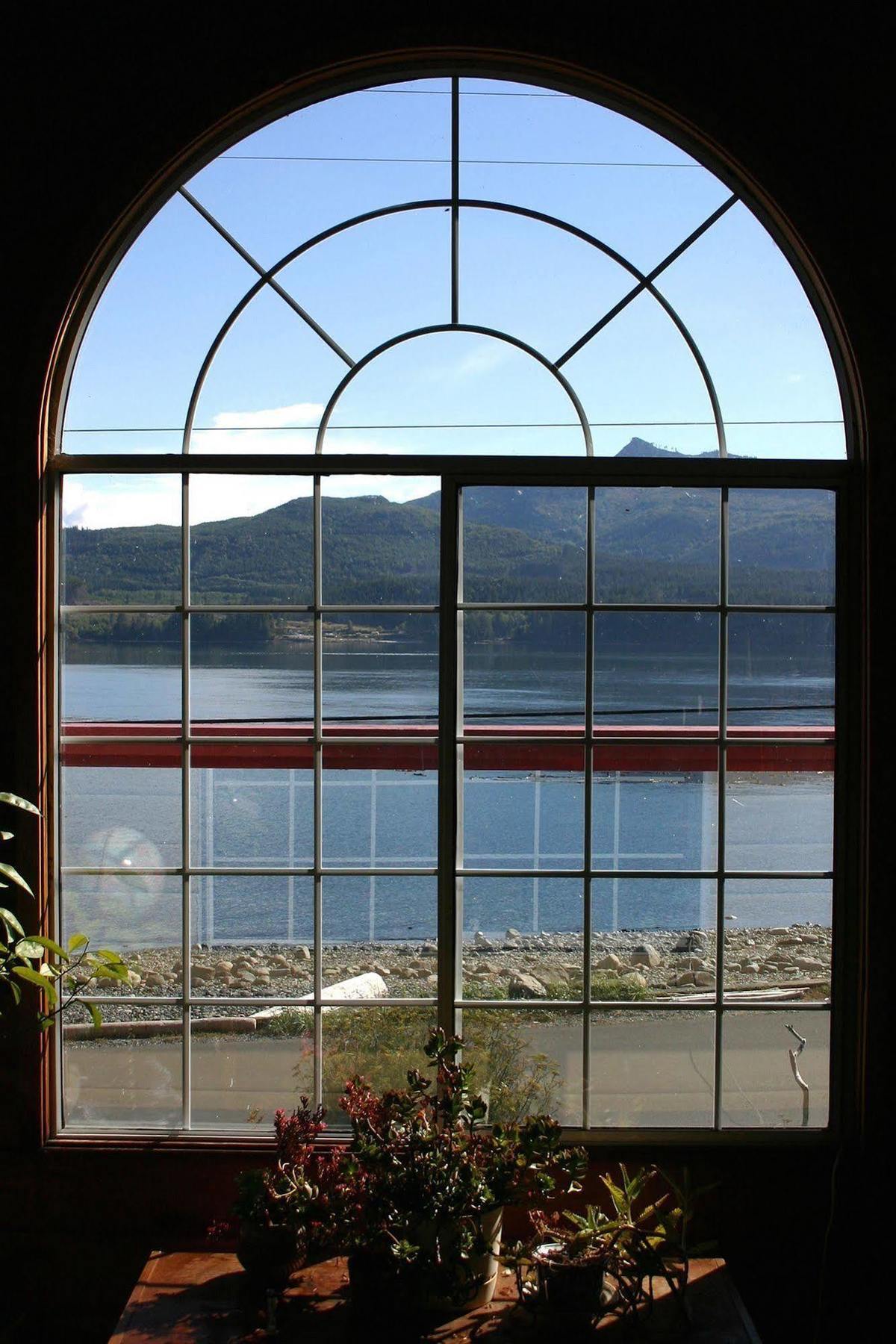 Alert Bay Lodge エクステリア 写真